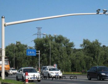 八角道(dào)路(lù)交通(tōng)電(diàn)子警察(chá)杆件