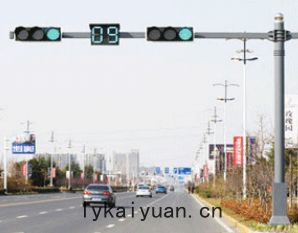 道路(lù)交通信(xìn)號(hào)燈廠家(jiā)