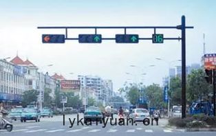 交通雙(shuāng)懸臂信(xìn)號(hào)燈(dēng)杆